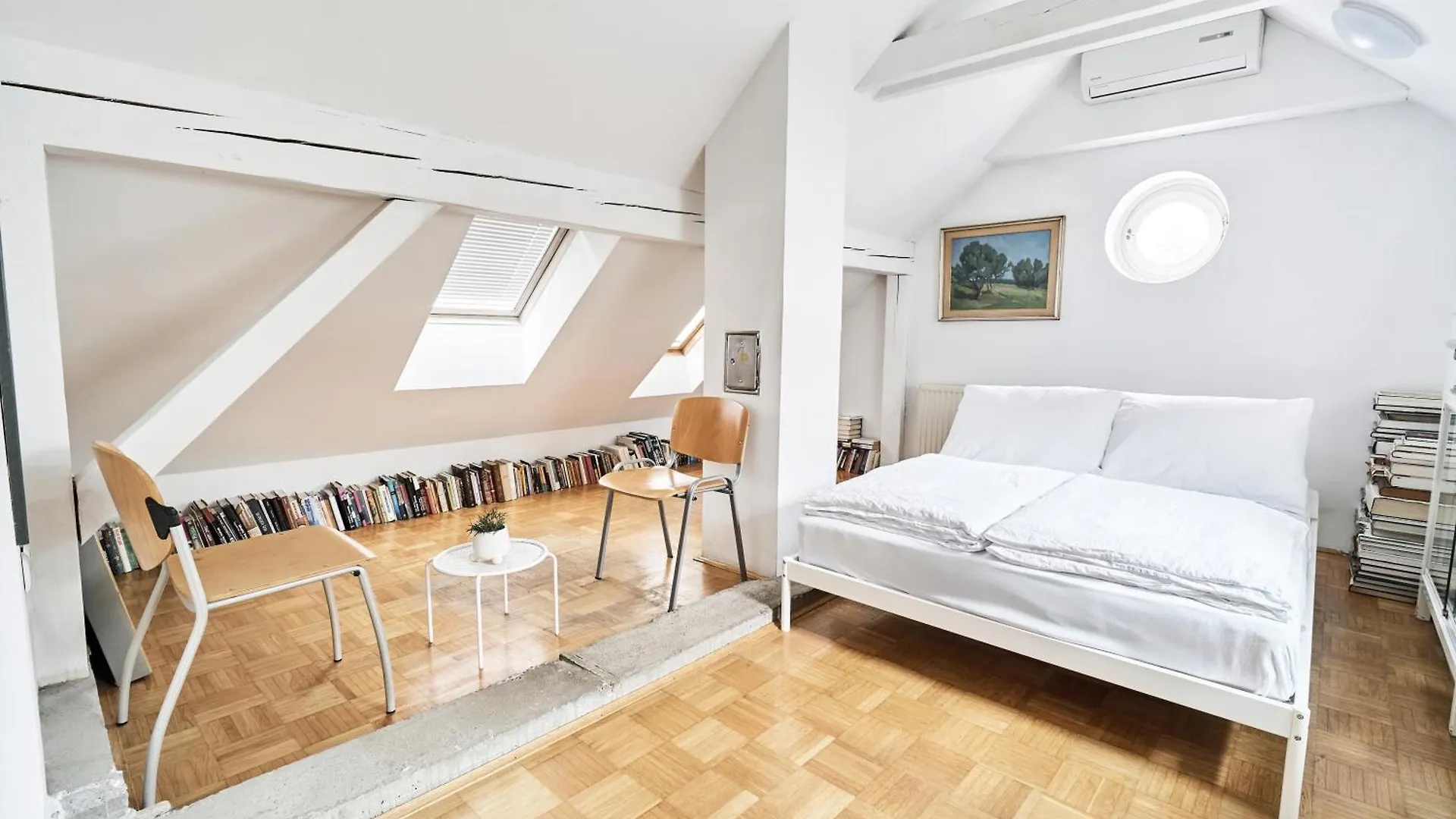 Matic Spacious Modern Apartment Ljubljana