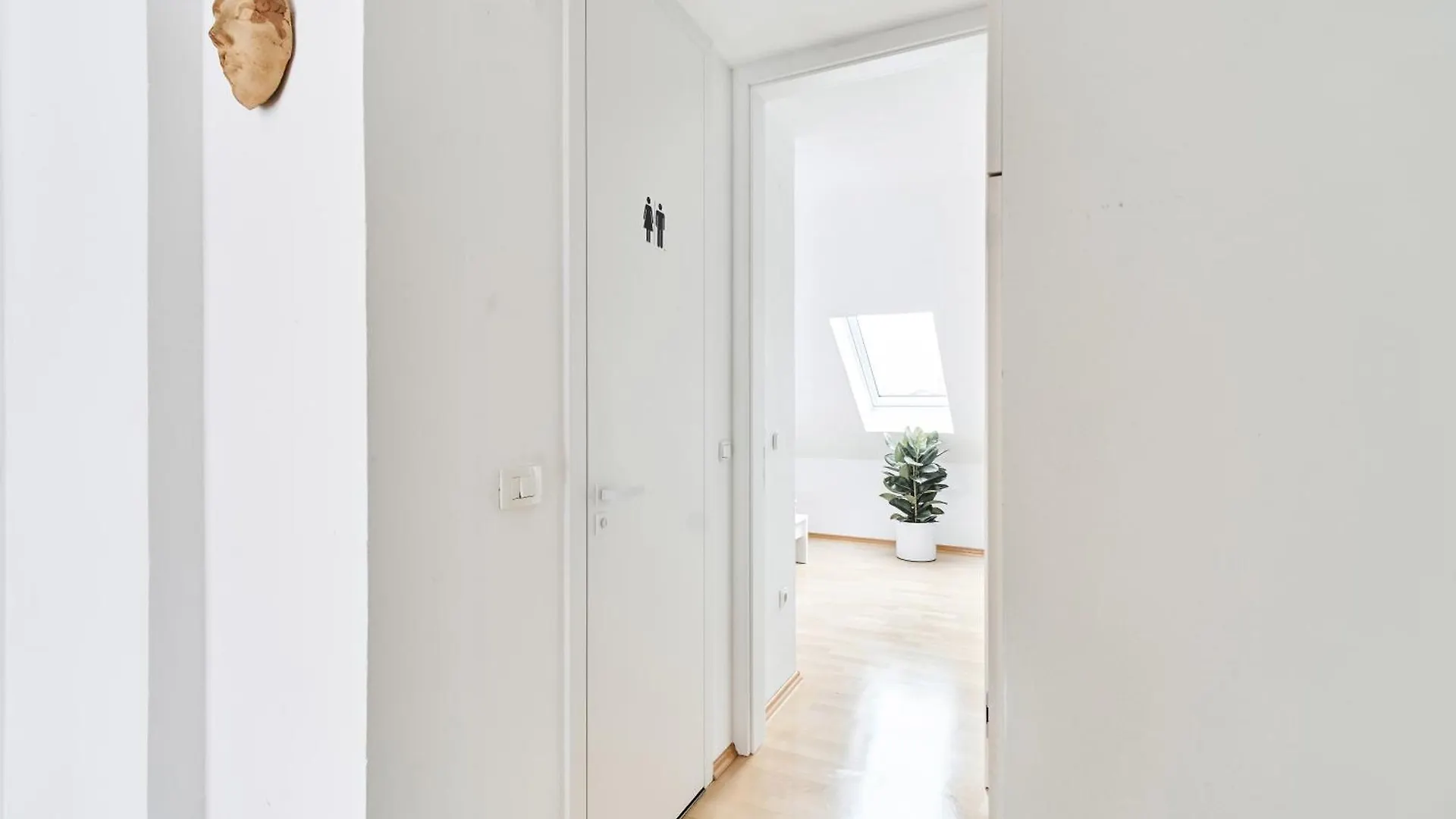 Matic Spacious Modern Apartment Ljubljana