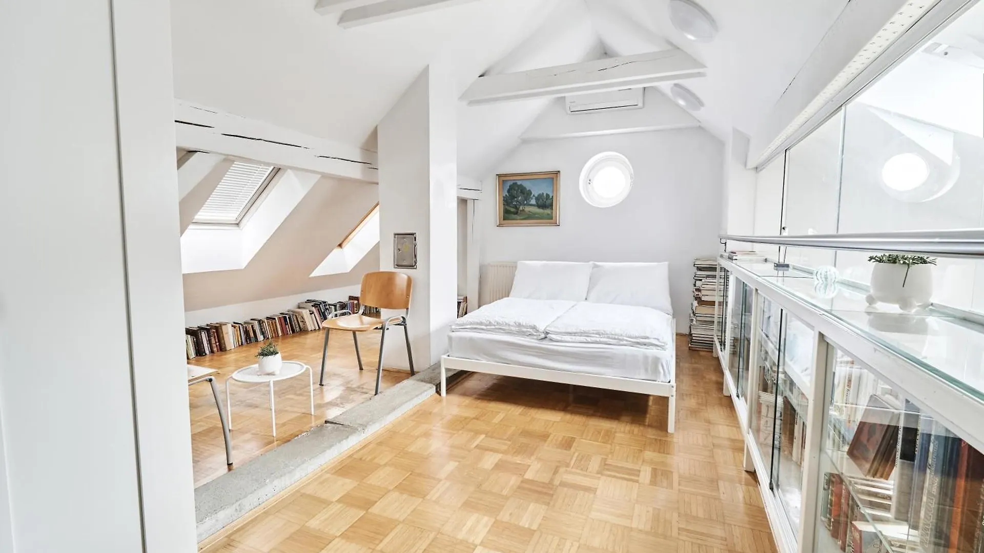 Matic Spacious Modern Apartment Ljubljana