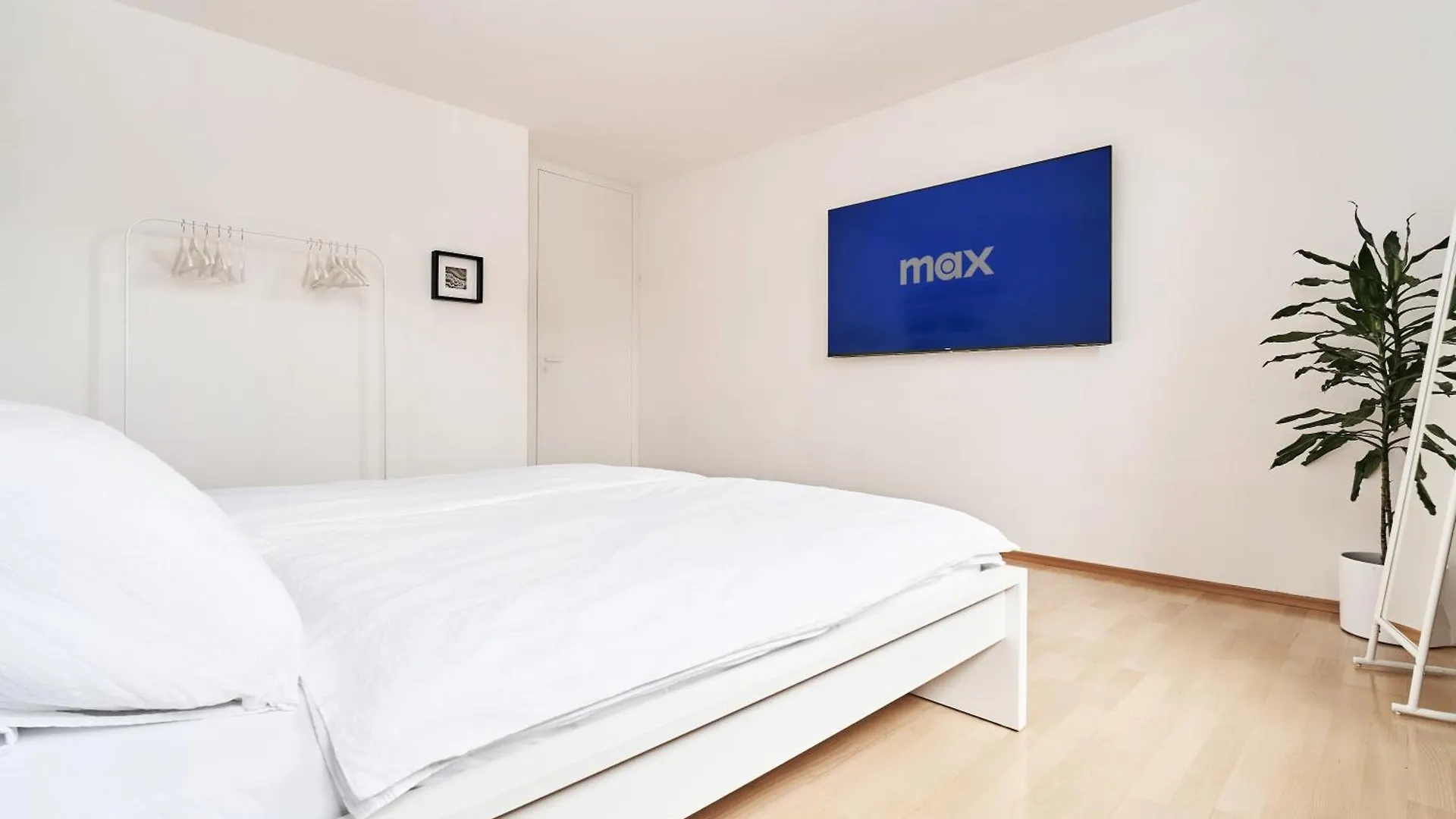 Matic Spacious Modern Apartment Ljubljana